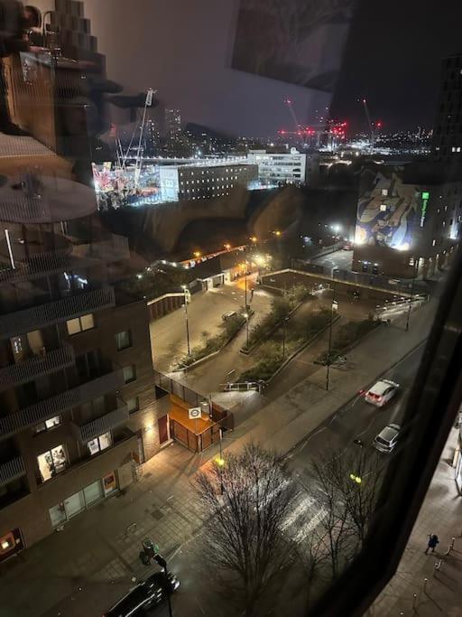 伦敦Entire Flat In Ealing公寓 外观 照片